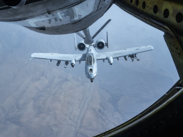 Thunderbolt II / KC-135 Stratotanker /