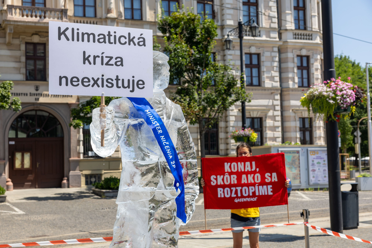 Greenpeace, protest, taraba, klimatická kríza,