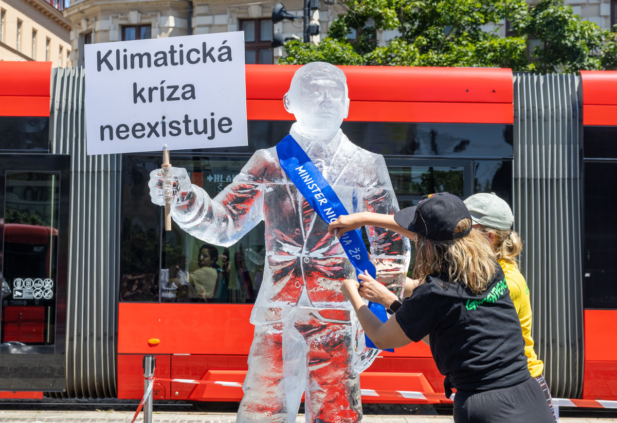 Greenpeace, protest, taraba, klimatická kríza,