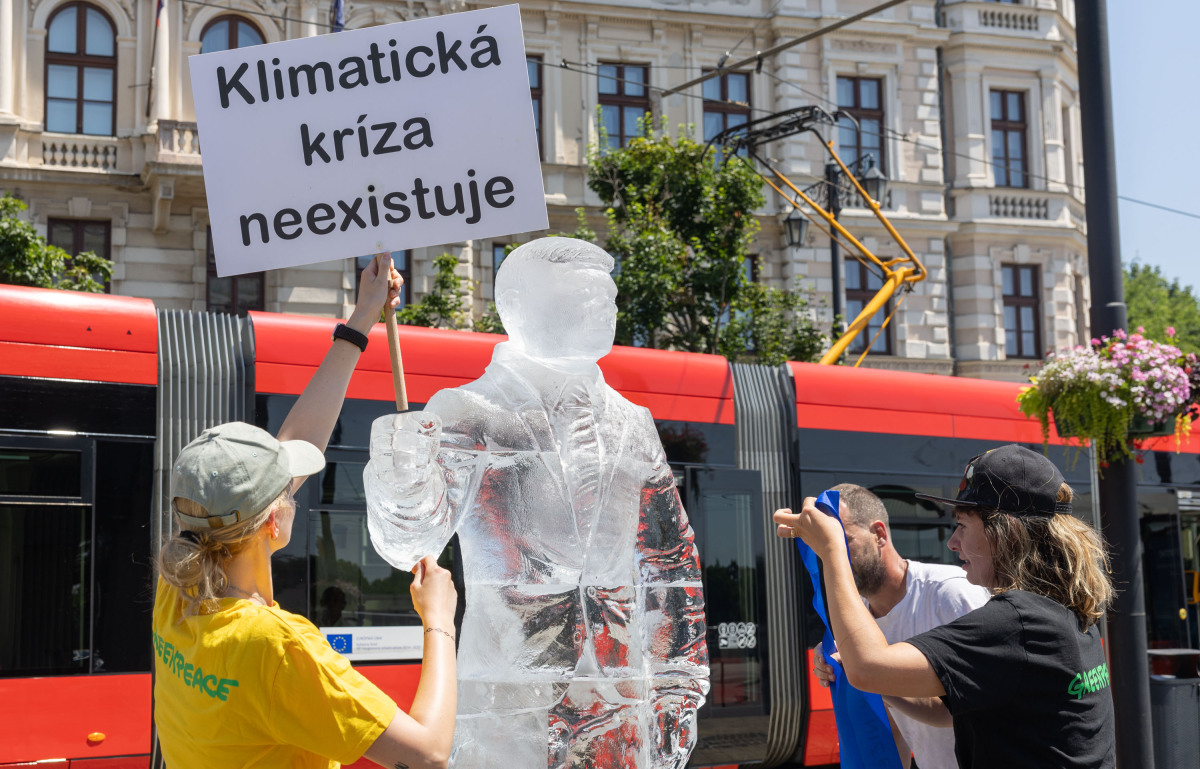 Greenpeace, protest, taraba, klimatická kríza,