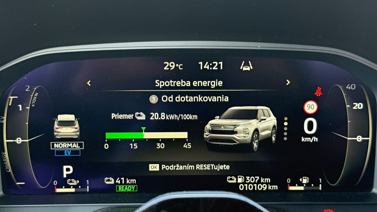 Mitsubishi Outlander PHEV 2.4 (2025)