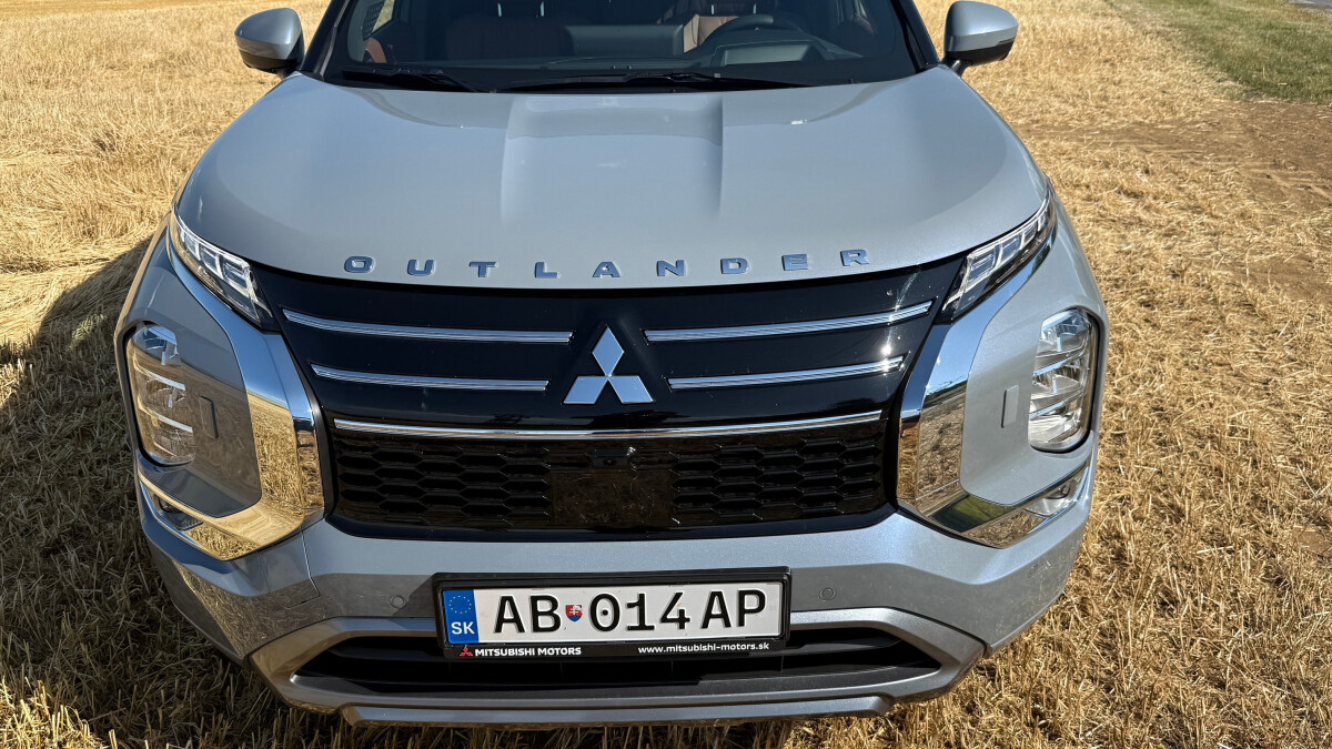 Mitsubishi Outlander PHEV 2.4 (2025)