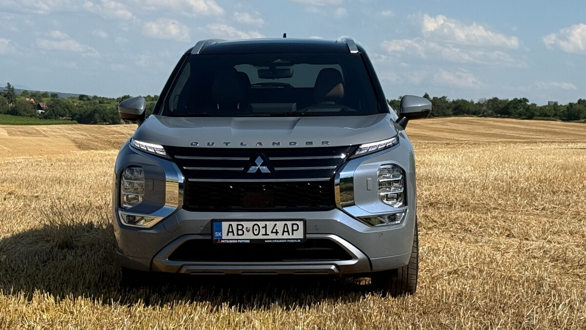 Mitsubishi Outlander PHEV 2.4 (2025)