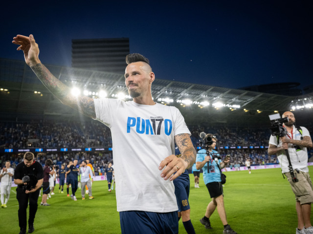 SR Bratislava Hamšík zápas rozlúčka futbal BAX