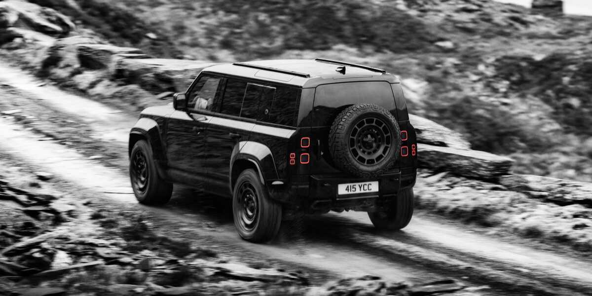 Defender Octa Black
