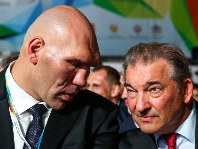 Nikolaj Valujev, Vladislav Treťjak