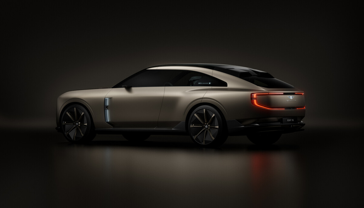 4 - EXP 15 Exterior
