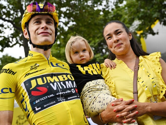 Jonas Vingegaard, Trine Hansenová