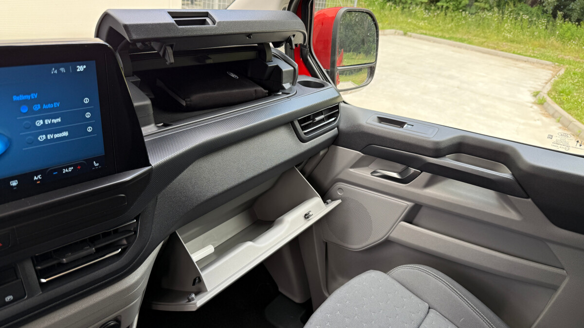 Ford Transit Custom PHEV (2025)