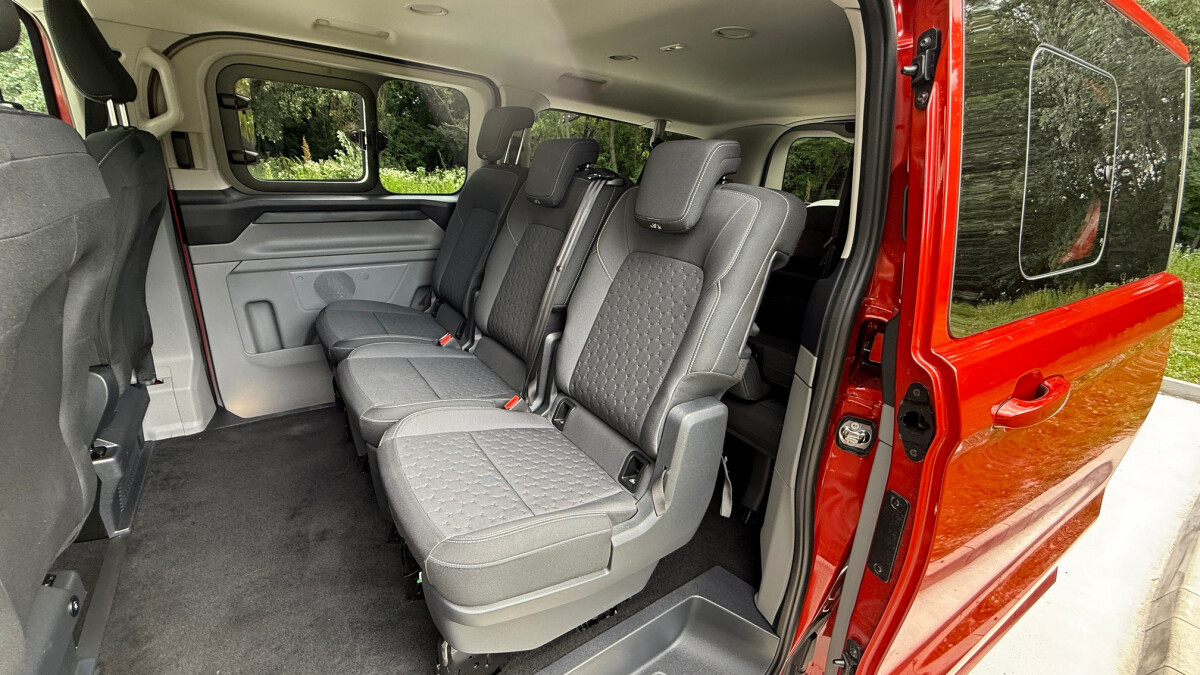 Ford Transit Custom PHEV (2025)