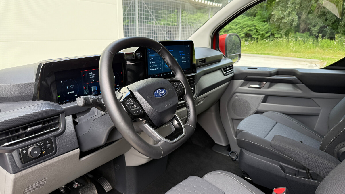 Ford Transit Custom PHEV (2025)