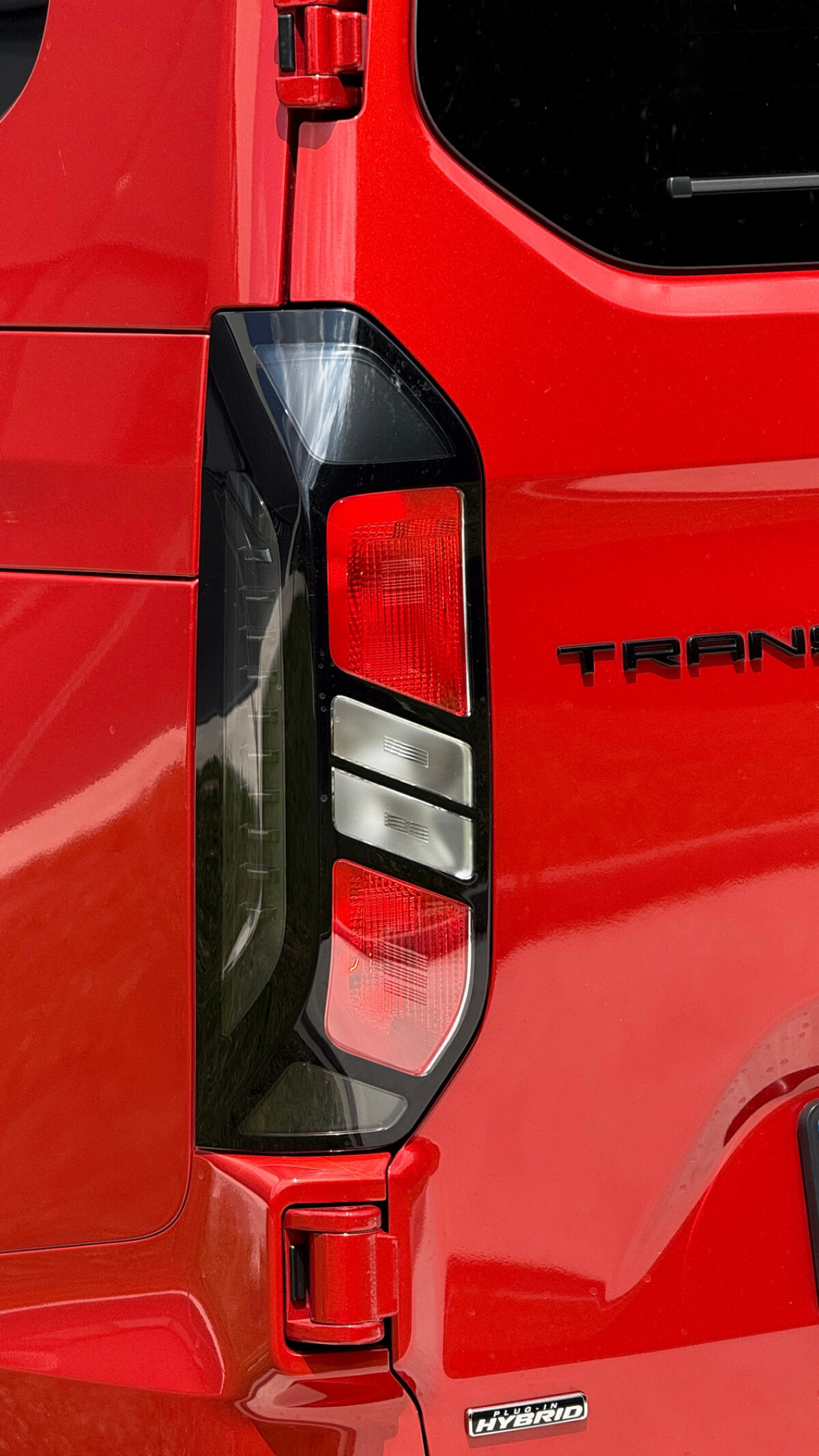 Ford Transit Custom PHEV (2025)