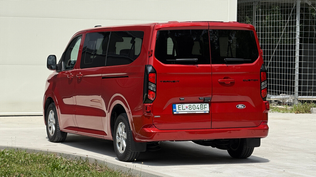 Ford Transit Custom PHEV (2025)