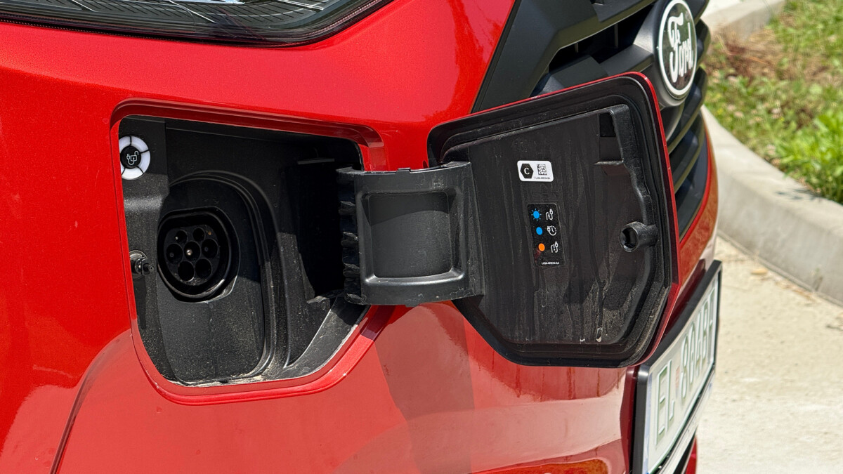 Ford Transit Custom PHEV (2025)