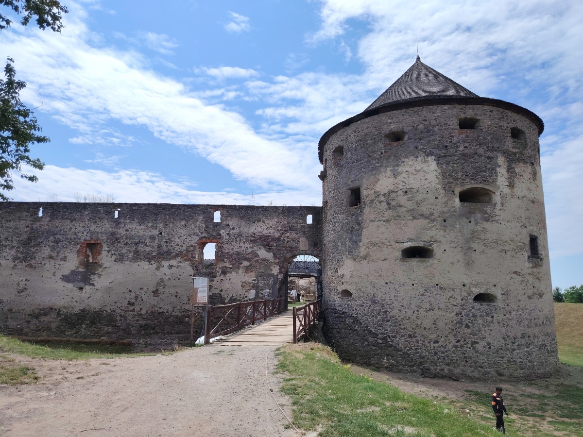 vstup, kláštor, Bzovík