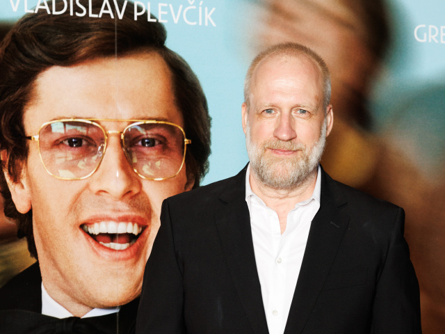 Režisér filmu Duchoň Peter Bebjak. 