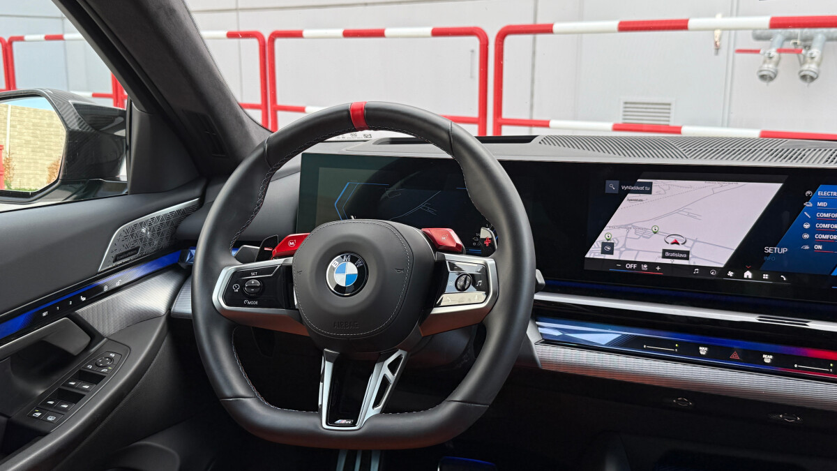 BMW M5 (2025)