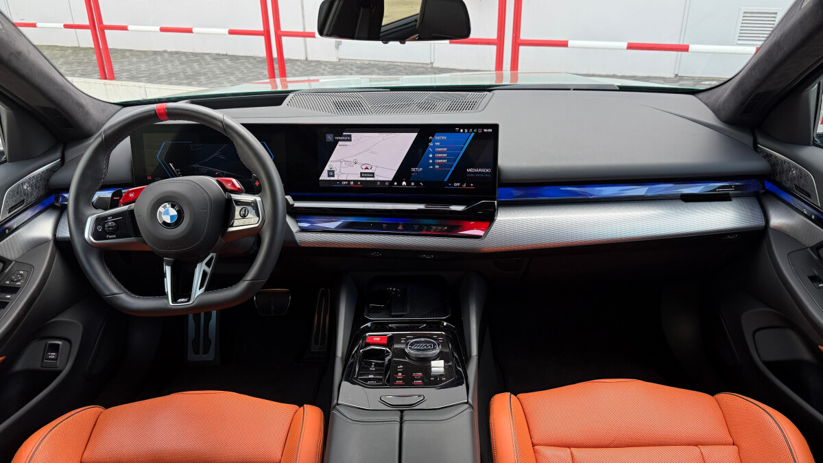 BMW M5 (2025)