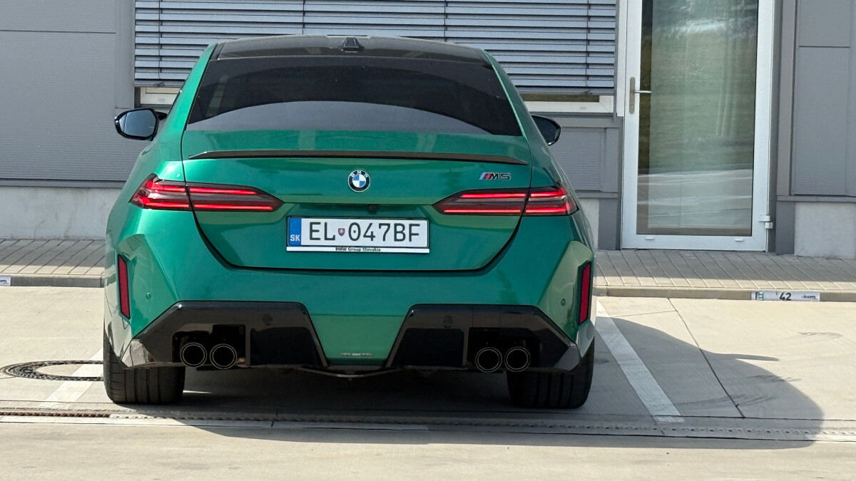 BMW M5 (2025)
