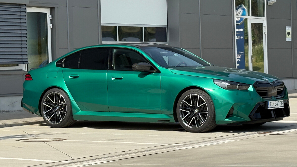 BMW M5 (2025)