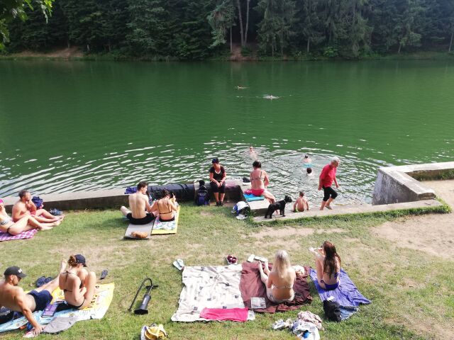 tajch, Klinger, voda, plaz, Banska Stiavnica, relax, dovolenka, plavanie, opalovanie
