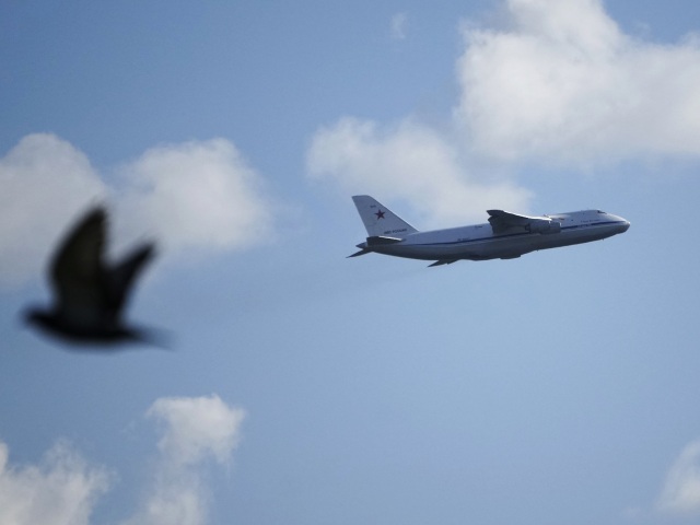 Antonov / Plane /
