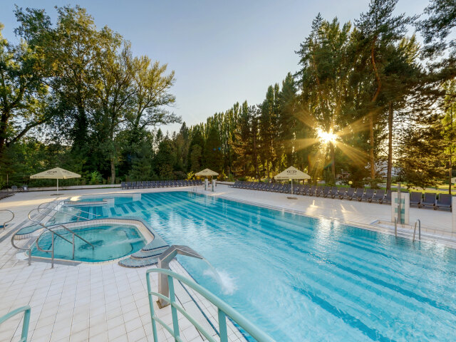 Piešťany, Esplanade, PR
