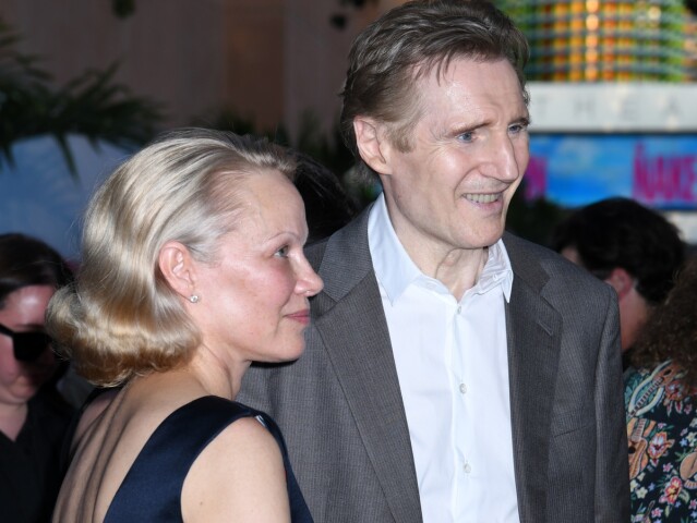 Liam Neeson a Pamela Anderson