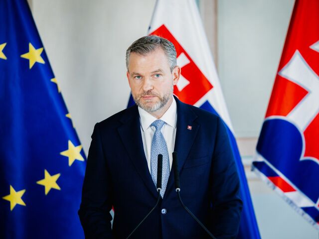PREZIDENT: Vymenoval profesorov vysokých škôl