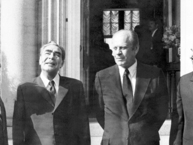 H. Kissinger, L. Brežnev, G. Ford a A. Gromyko