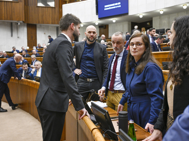 Progresívne, Šimečka, Mesterová, Gažovičová, Valášek, truban