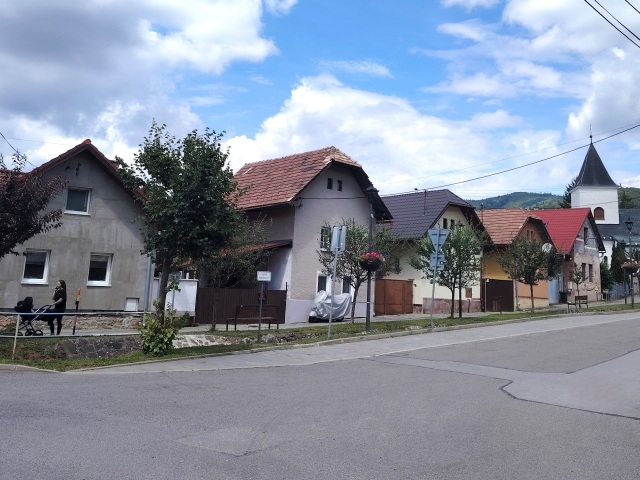 Ráztočno
