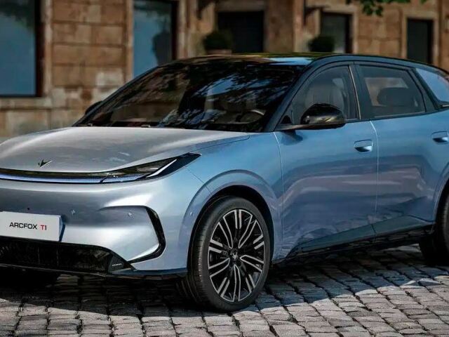 BAIC Arcfox T1