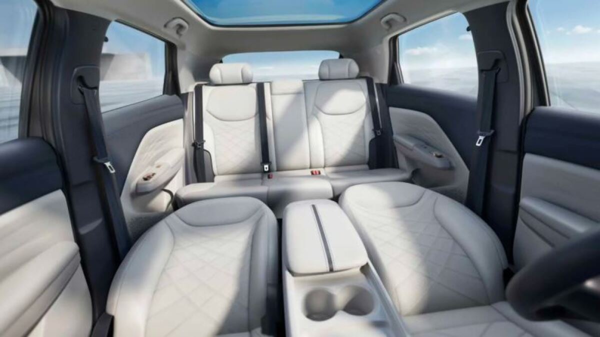 BAIC Arcfox T1 7