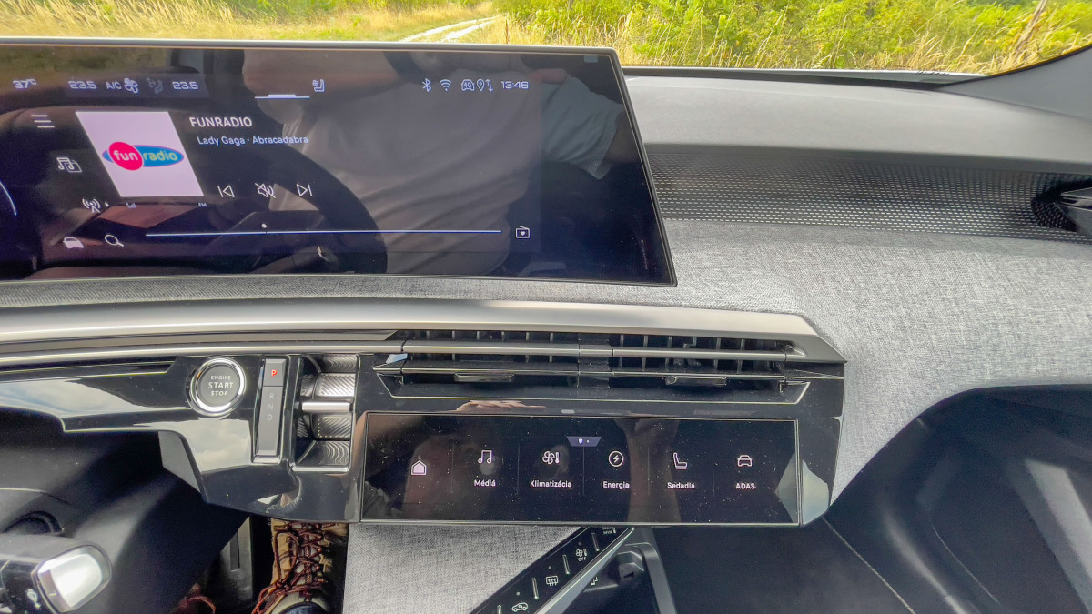 Peugeot E-3008 - test 2025
