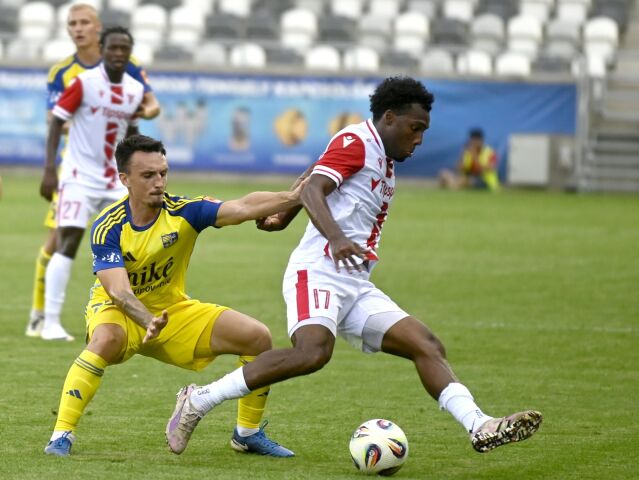 Molik Jesse Khan, Marek Zsigmund