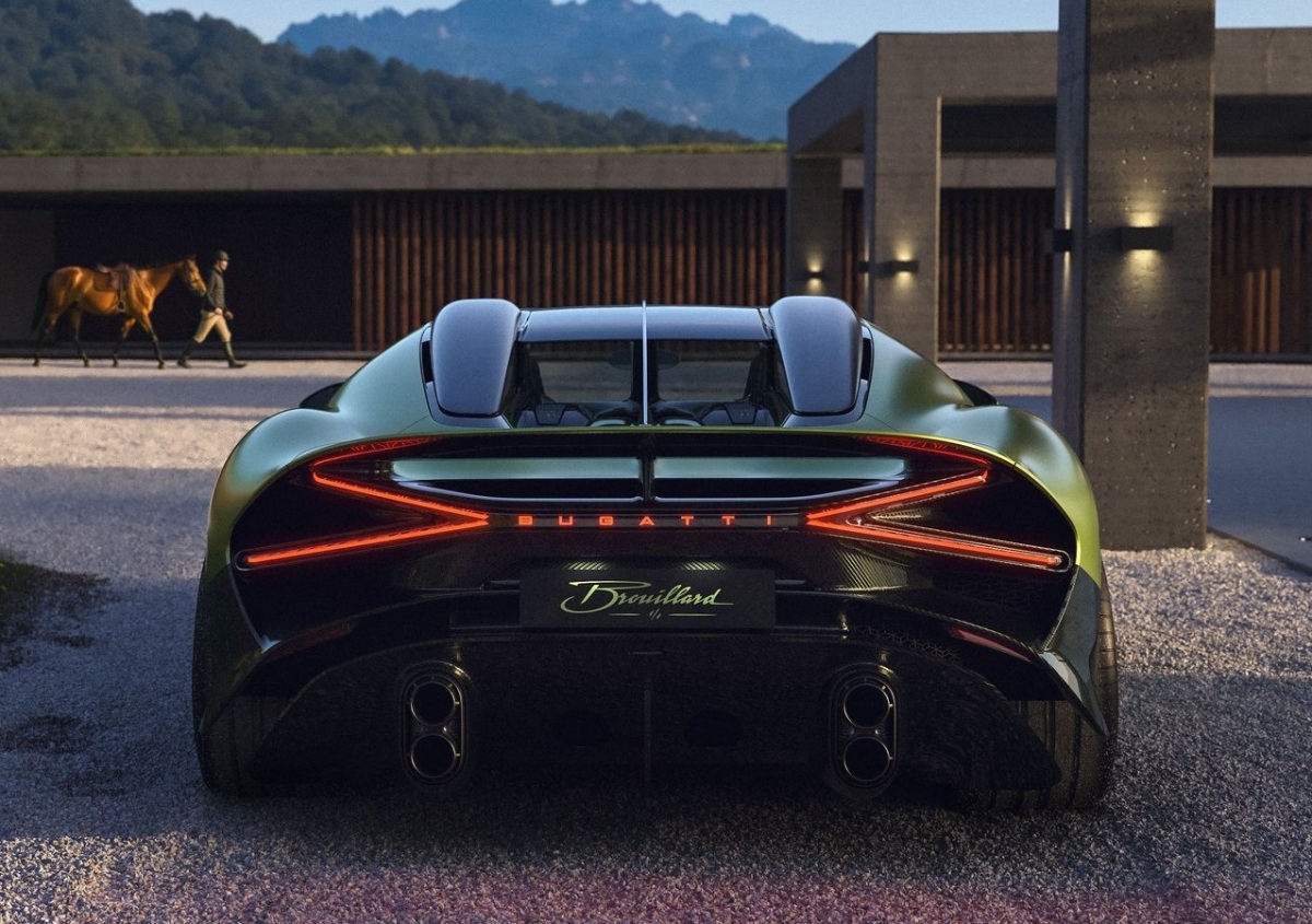 Bugatti Brouillard 8