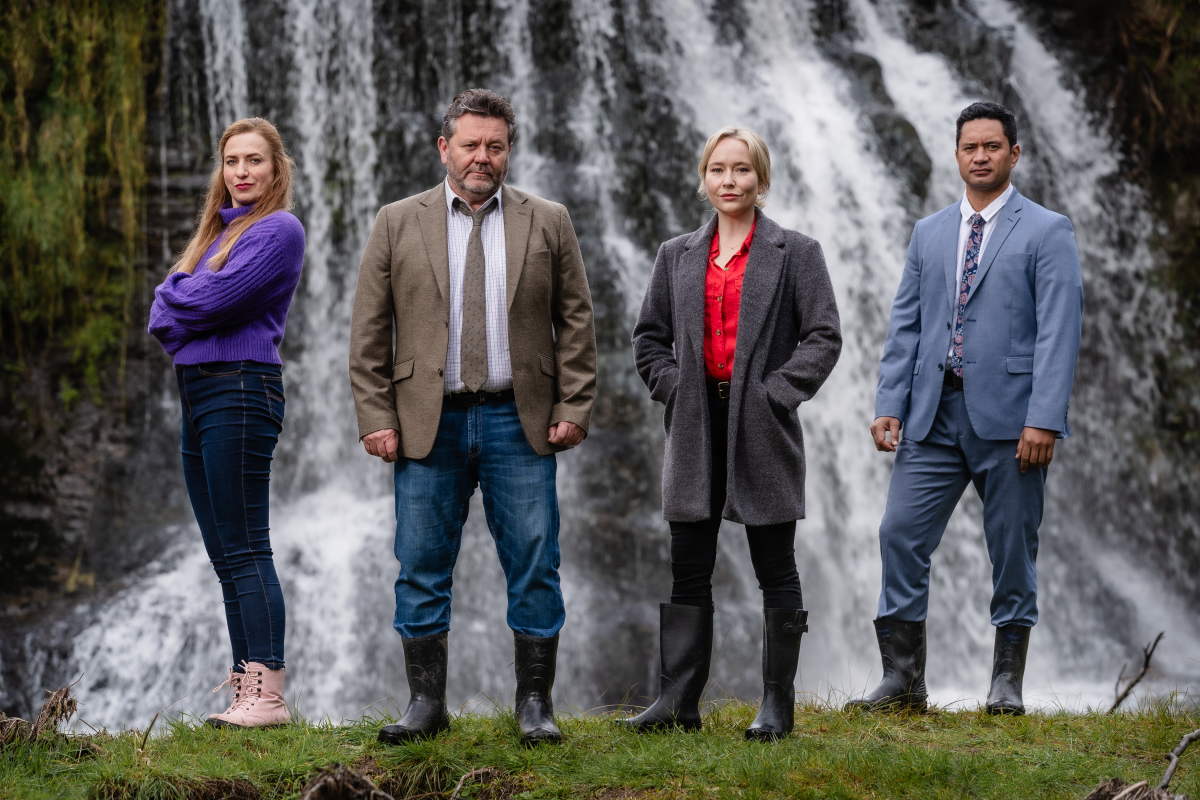 Brokenwood mysteries  1 