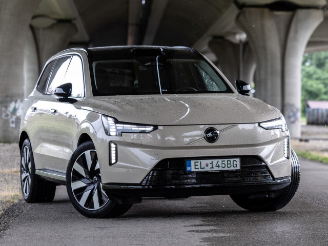Volvo EX90 Performance Ultra - test 2025