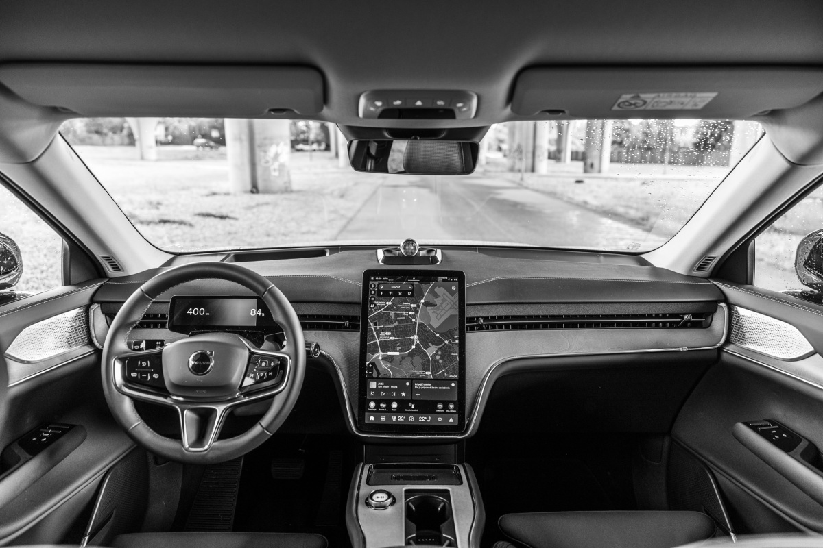 Volvo EX90 Performance Ultra - test 2025