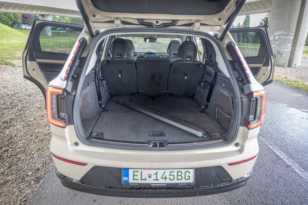 Volvo EX90 Performance Ultra - test 2025