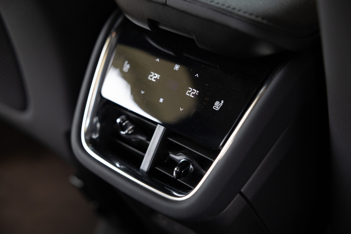 Volvo EX90 Performance Ultra - test 2025