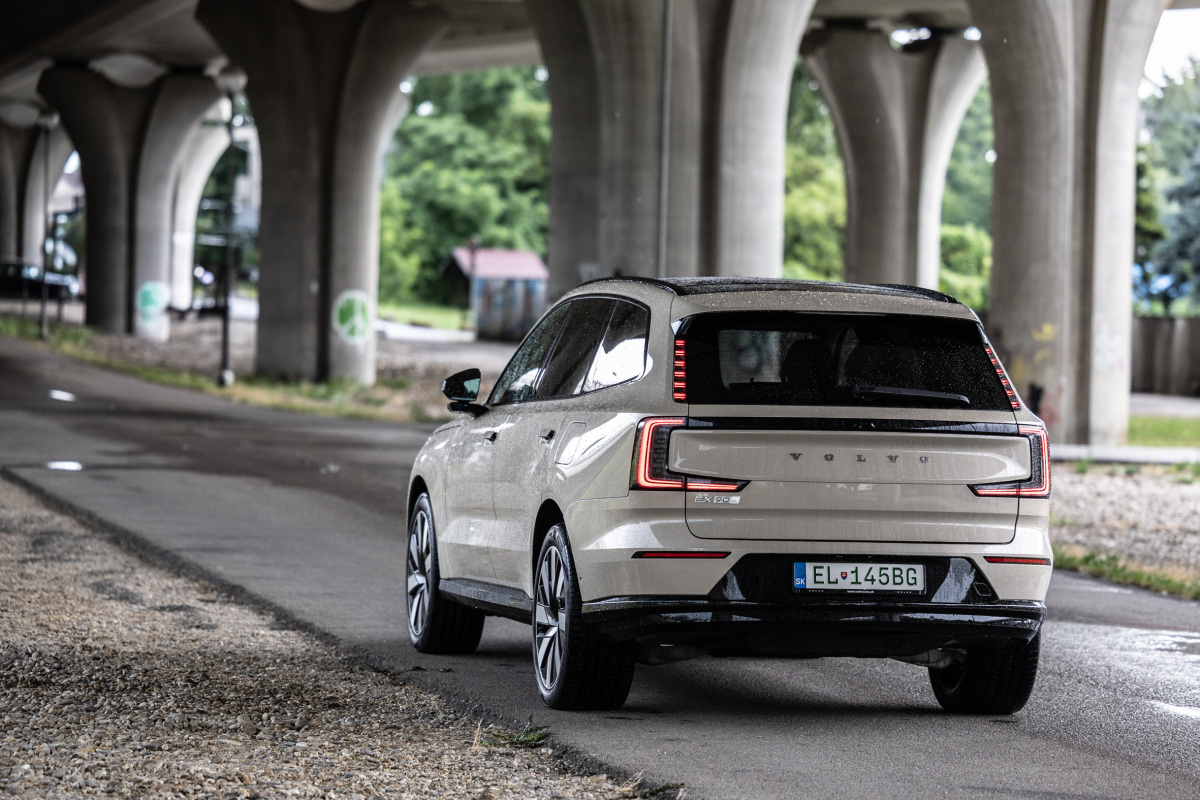 Volvo EX90 Performance Ultra - test 2025