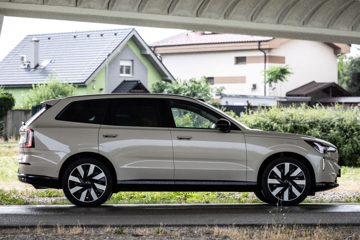 Volvo EX90 Performance Ultra - test 2025