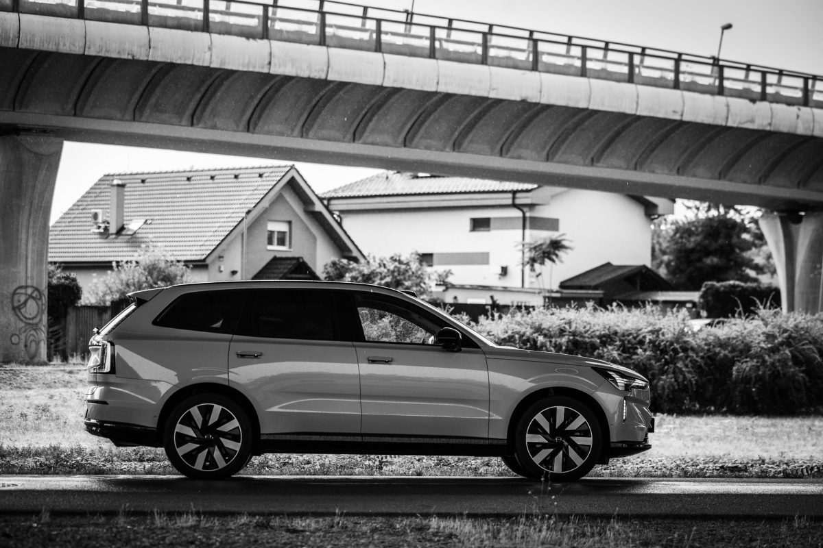 Volvo EX90 Performance Ultra - test 2025