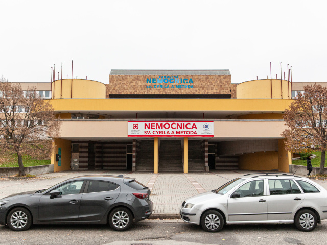 Nemocnica sv. Cyrila a Metoda / Antolská /