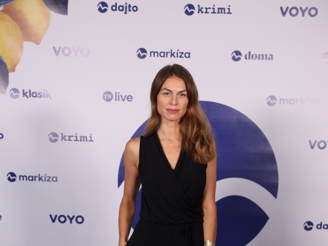 Herečka a modelka Adriana Novakov. 