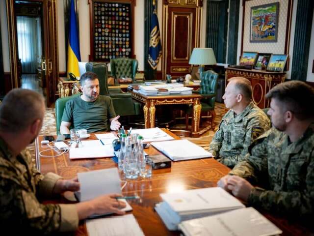 Volodymyr Zelenskyj a Oleksandr Syrskyj