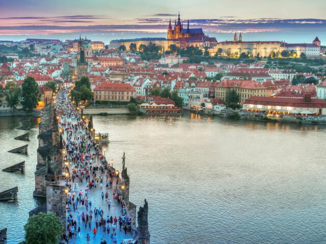 Praha, Česko, Vltava, Karlov most