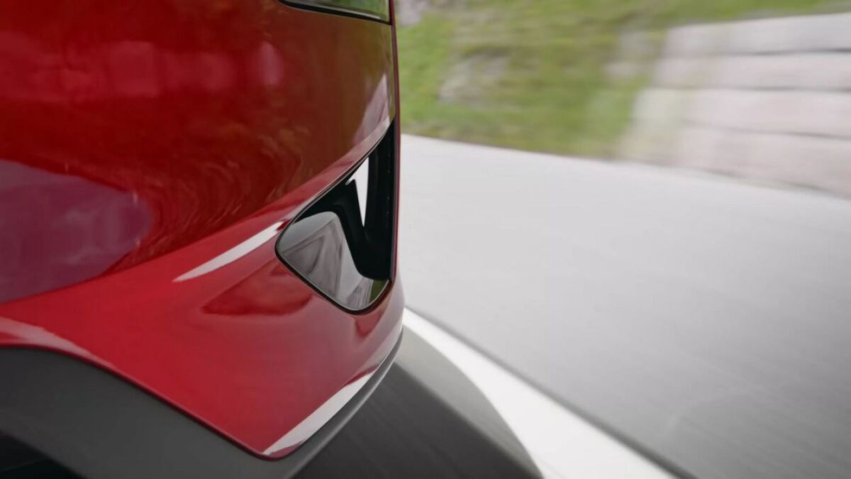 Tesla Y Juniper Performance - 2025
